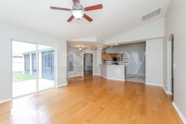 Photo - 506 Cardinal Dr