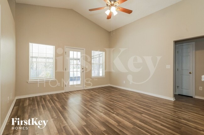 Photo - 2047 Eclipse Dr