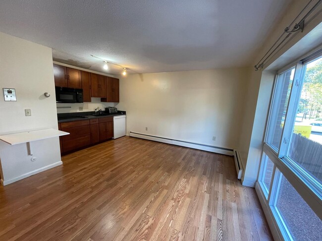 Photo - 2595 Massachusetts Ave Unit 4