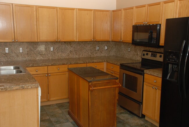 Photo - 514 W Laredo Ave