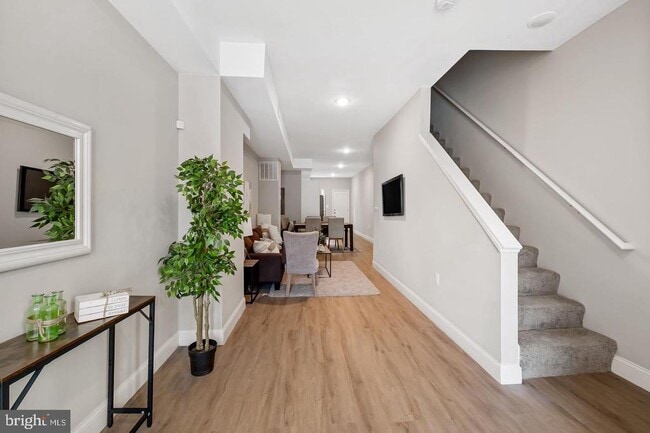 Photo - 1607 Clifton Ave