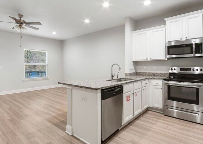Photo - Welcome to 1881 Point Dr.!