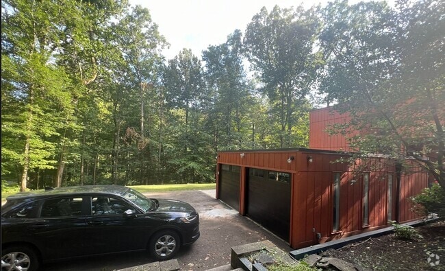 Building Photo - Charming 3BR House in Fairfax Station