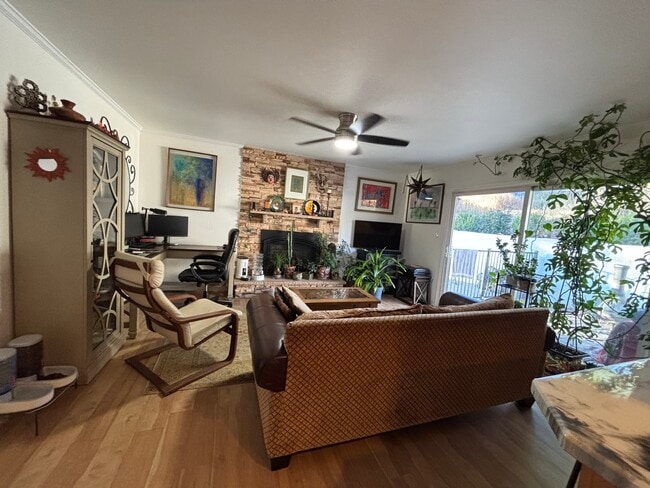 Photo - 2713 Northcrest Dr