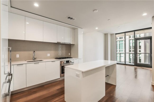 Photo - 44 East Ave Unit 1402