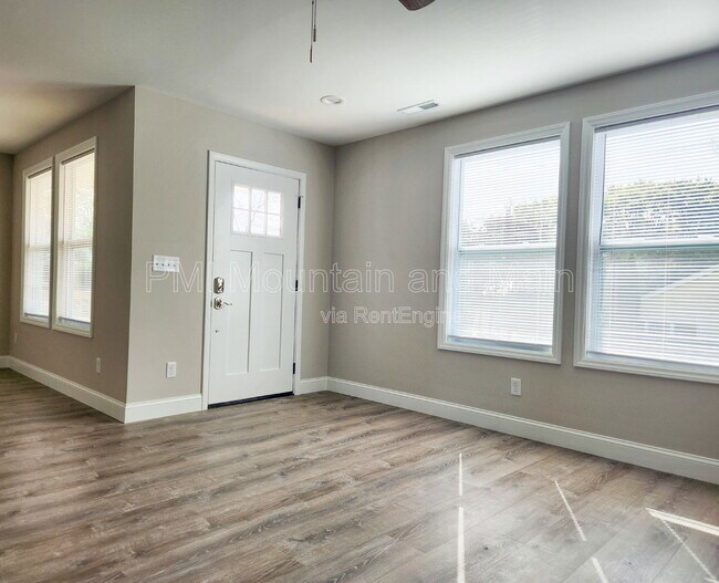 Photo - 625 Edgewood Ave