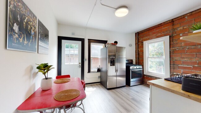 Gordon Square - Gordon Square