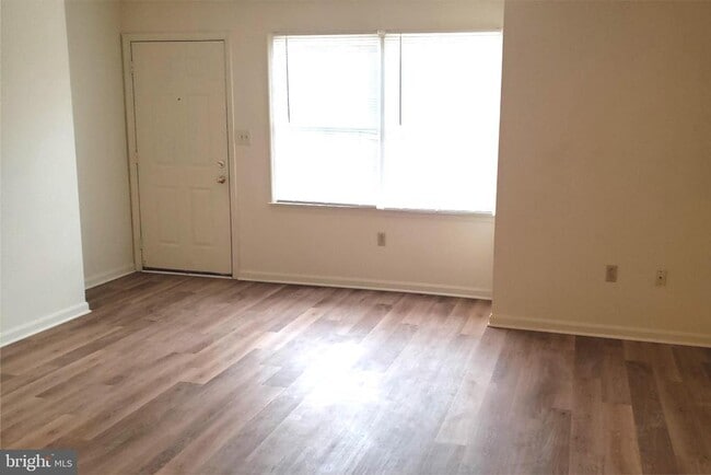 Photo - 121 S 3rd St Unit 3