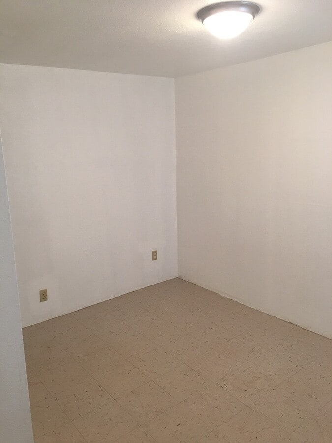 Photo - 2 bedroom 1.5 bathroom duplex - Mills Addition