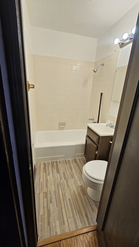 Photo - 449 21st St Unit 9