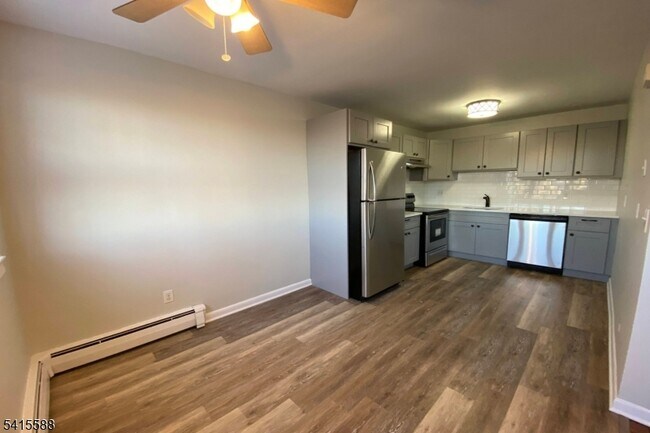 Photo - 35 S Willow St Unit B4