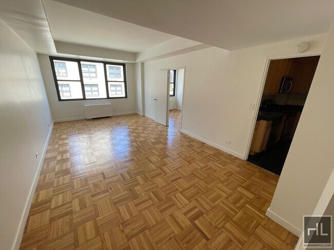 Building Photo - EAST 49 STREET Unit 11O Rental