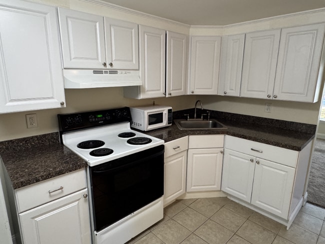 Photo - 11 Madison Ave Unit 11 Madison Ave B