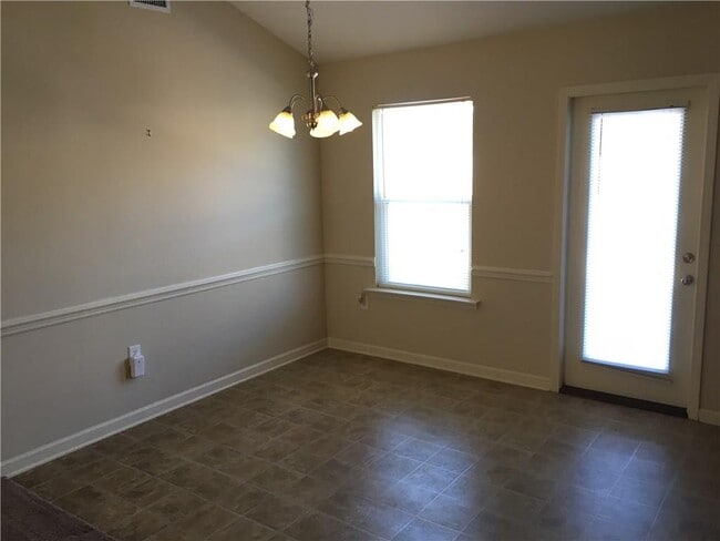 Photo - 9472 Fox Ct W