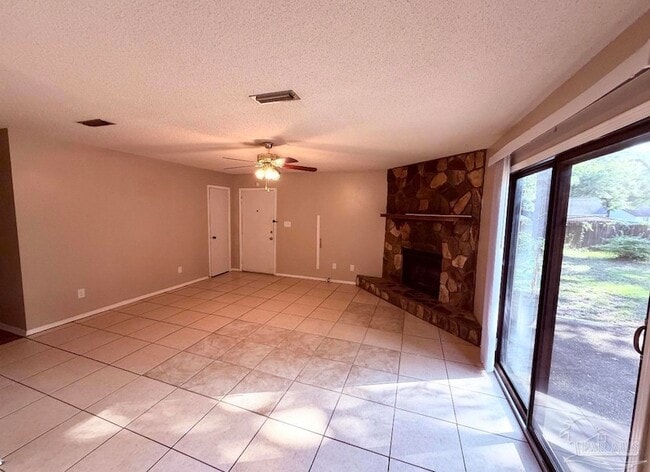 Photo - 7811 Deborah Dr