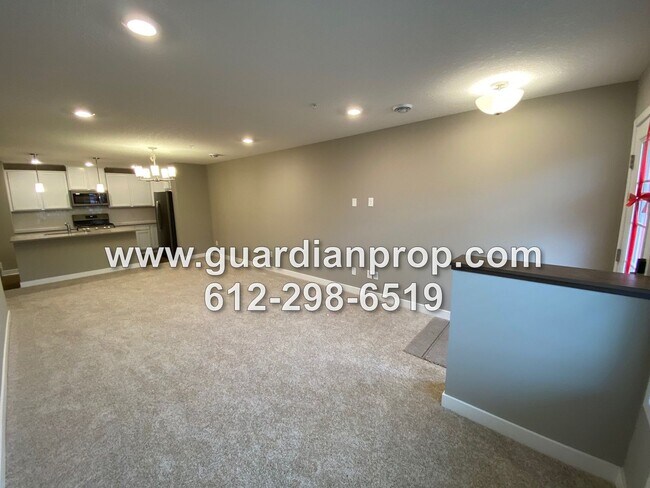 Photo - Luxury Townhouse Available June 1st, High End Finishings, Quartz Counters, Large Loft, Huge Prima...