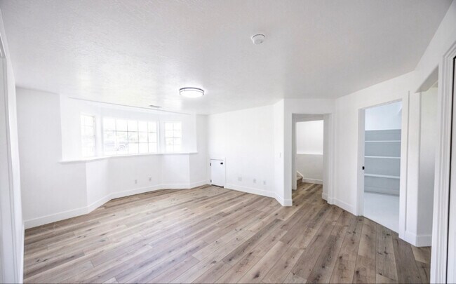 Photo - 457 S 100 E St