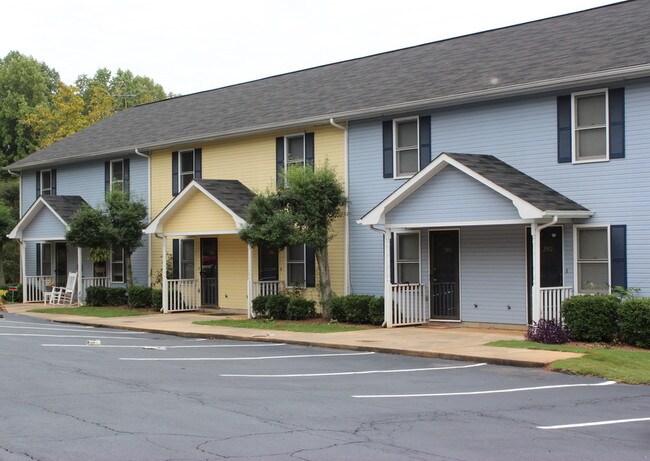 Photo - 300-399 Watermere Dr