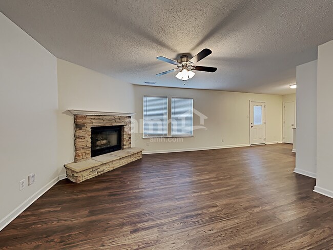 Photo - 2130 Summer Breeze Way