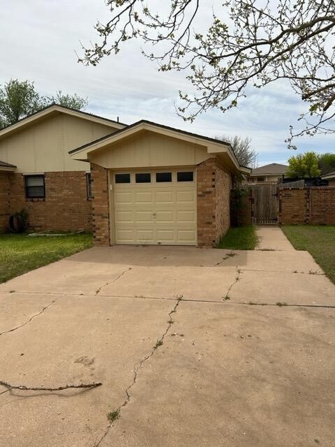 Photo - 6111 38th St