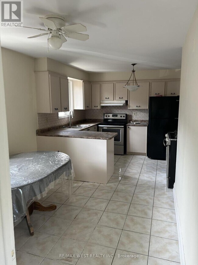 Photo - 278 Grandravine Dr