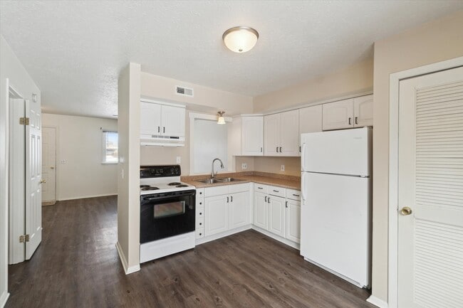 Photo - Heather Lane Townhomes