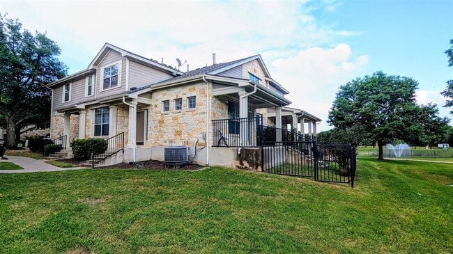 Photo - 1900 Scofield Ridge Pkwy Unit 6903