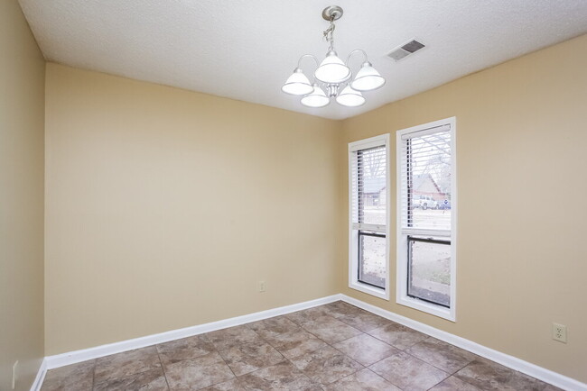 Photo - 4388 Hunt Cliff Trce