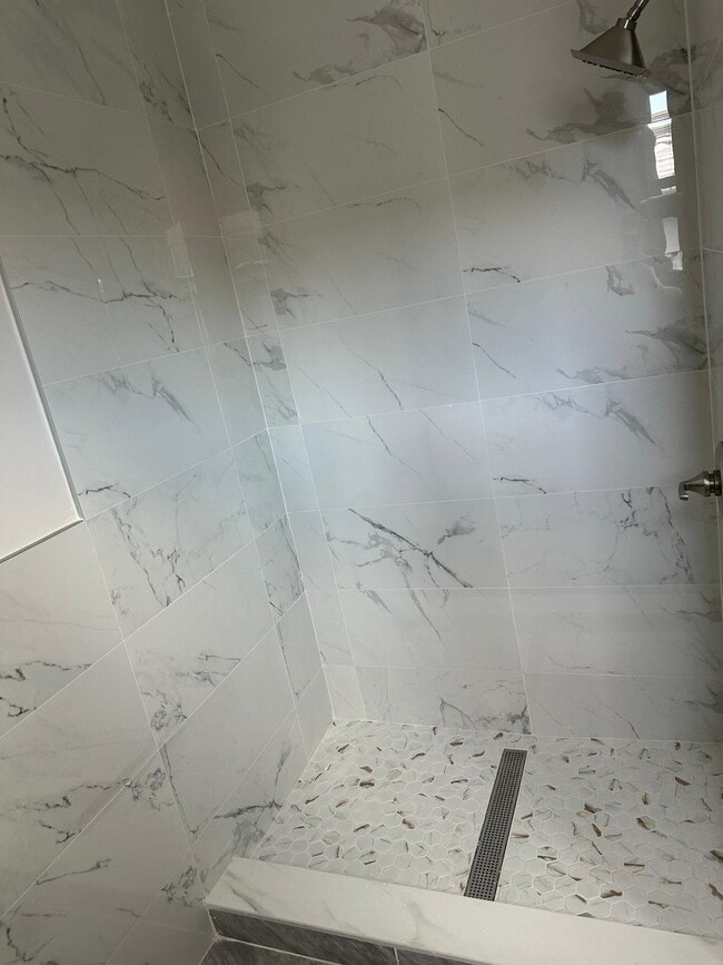 Photo - 143 W 26th St