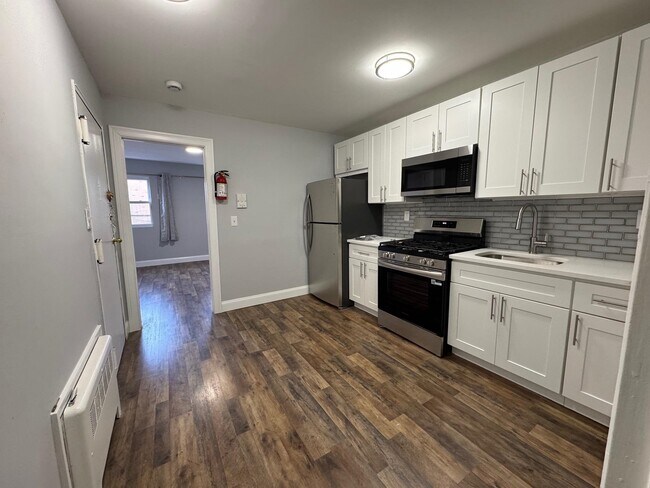 Photo - 552 38th St Unit 4