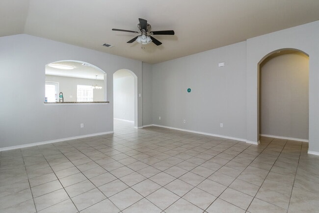 Photo - 1402 Copper St