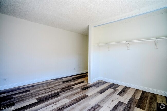 Building Photo - 67 Wyoming Ave Rental