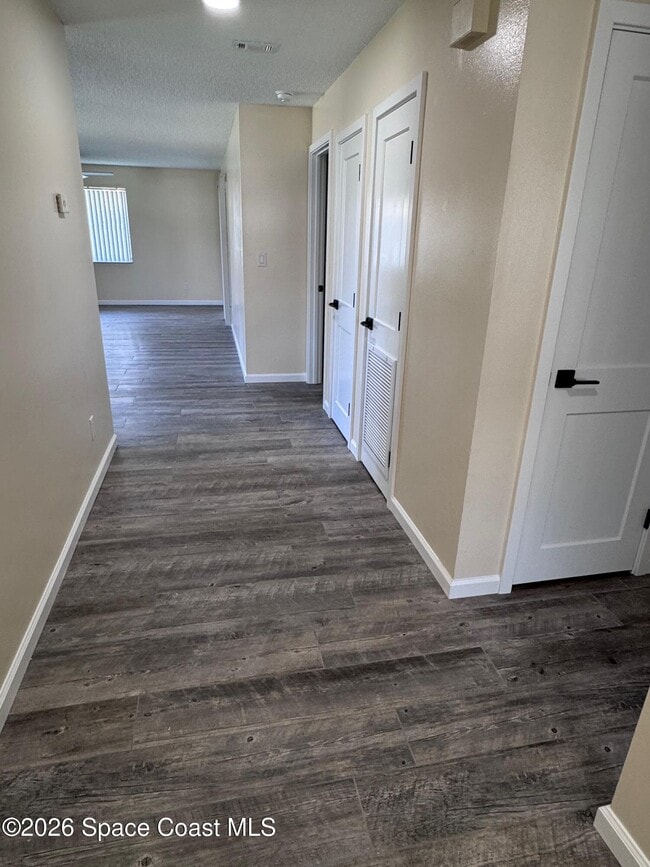 Photo - 1717 Bruman Terrace