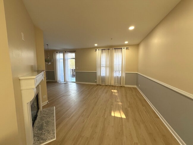 Photo - 53 Woodview Dr