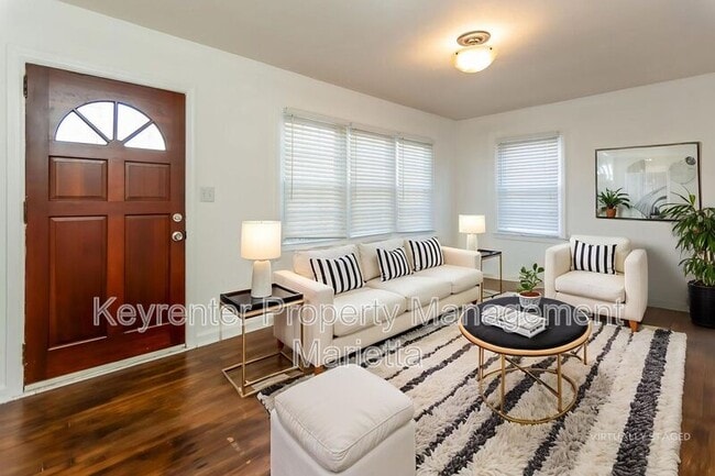 Photo - 540 Church Rd SE