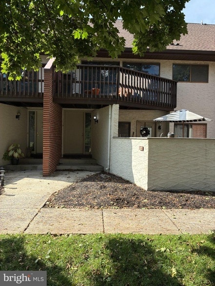 640 Geneva Dr