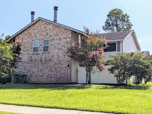 Building Photo - 850 Asheville Dr Rental