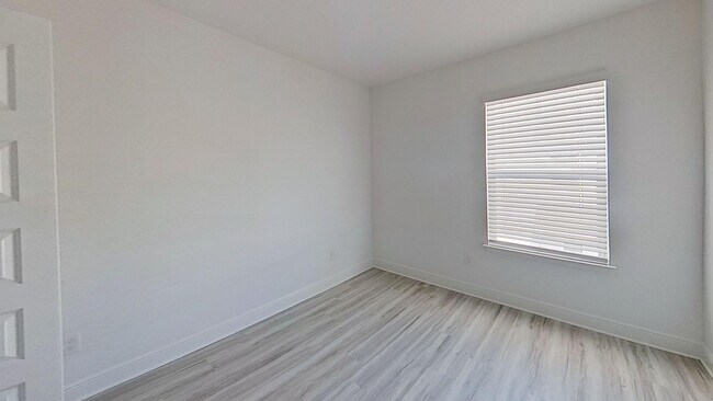 Photo - Beautiful Newer Townhouse with all LVP