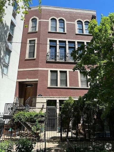 Building Photo - 1229 N Paulina St Rental