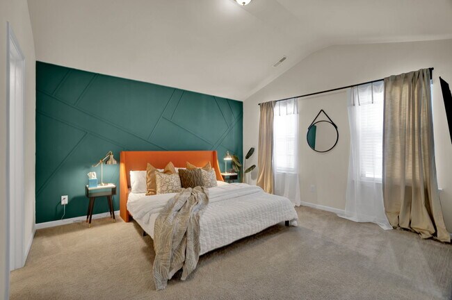 Photo - 565 Stockton Way