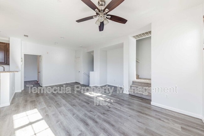 Photo - 31170 Sunflower Way