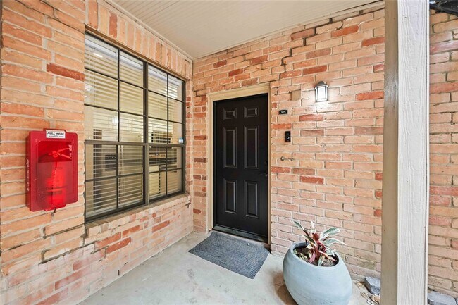 Photo - 2255 Braeswood Park Dr Unidad 105