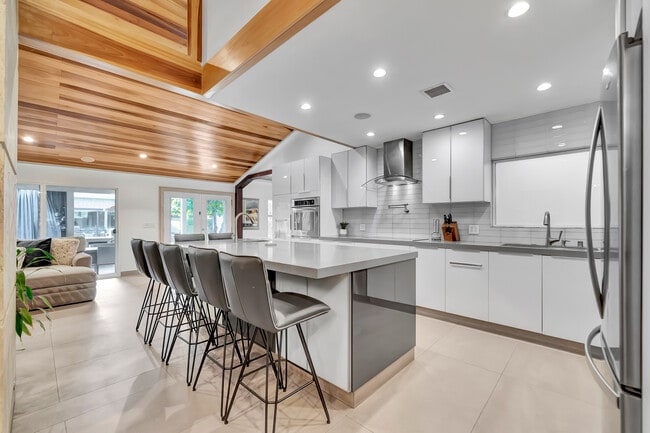 Photo - 5817 Ranchito Ave