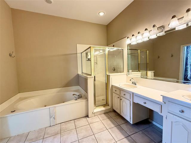 Photo - 8902 Bayshore Ln