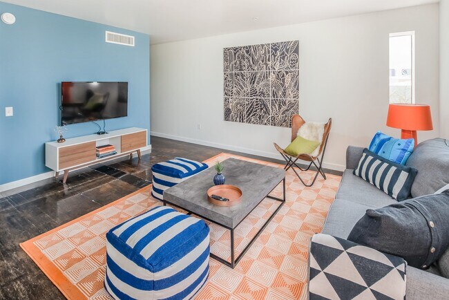 Photo - Containers on Grand