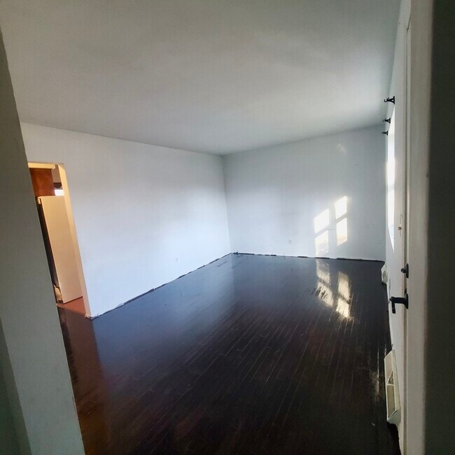 Photo - 1991 Congo St Unit 1991