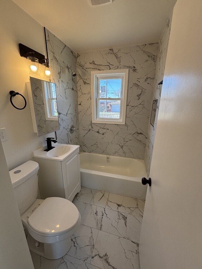 Photo - 354 Taney St