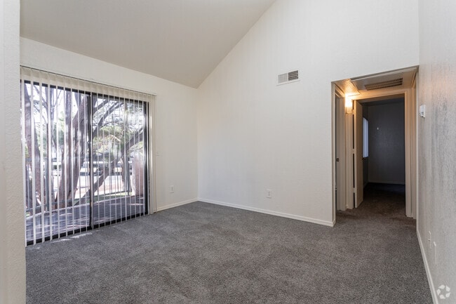 2BR, 1BA - 585 SF - Living Room - Mountain Vista Apartments