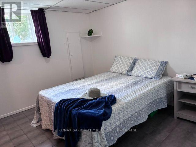 131 Lyons Ave Unit 5