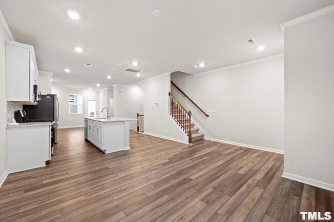 Photo - 742 Cormiche Ln